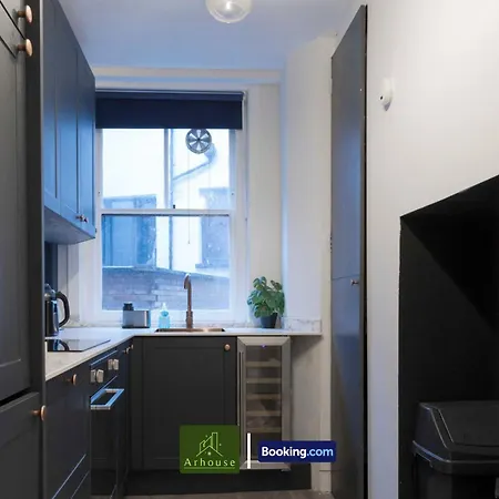 2 Bedroom Apartment By Arhouse Apartments Short Lets & Serviced Accommodation Oxford St With Free Wifi London Exterior foto