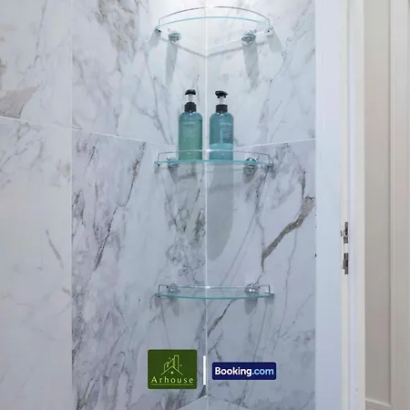 2 Bedroom Apartment By Arhouse Apartments Short Lets & Serviced Accommodation Oxford St With Free Wifi London Exterior foto