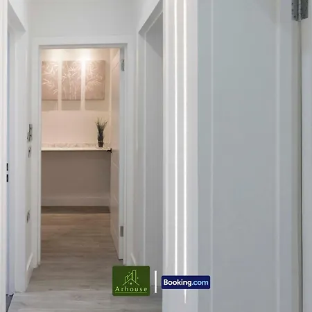2 Bedroom Apartment By Arhouse Apartments Short Lets & Serviced Accommodation Oxford St With Free Wifi London Exterior foto